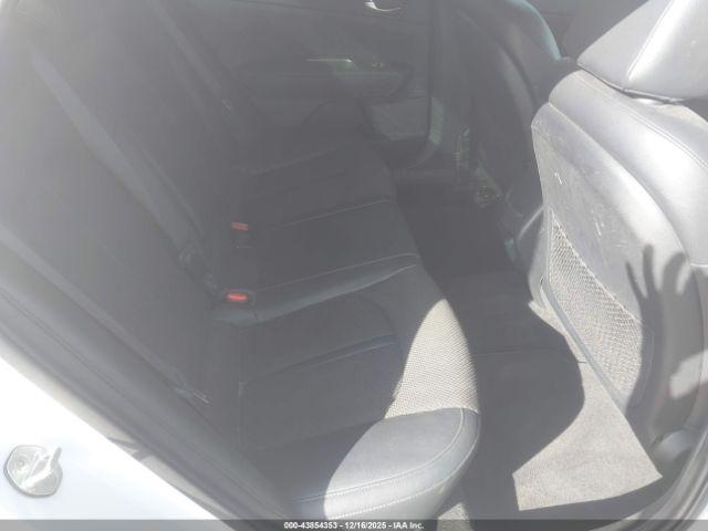 Kia Optima S Image 10