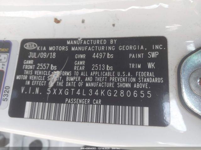 Kia Optima S Image 6