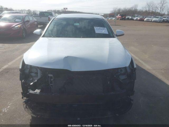 Kia Optima S Image 11