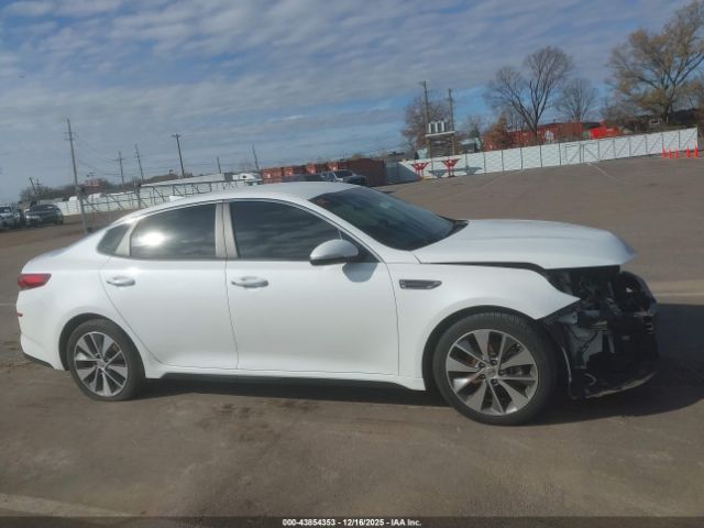 Kia Optima S Image 15