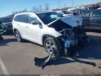  Salvage Toyota Highlander