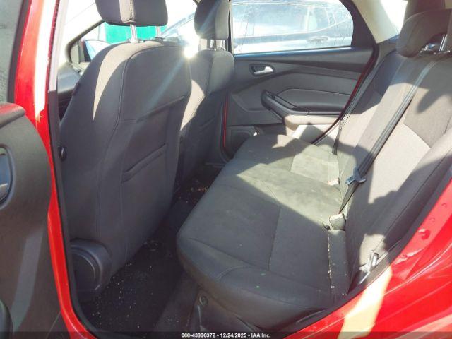 Ford Focus Se Image 8