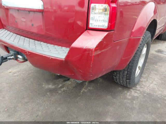 Nissan Pathfinder S Image 5