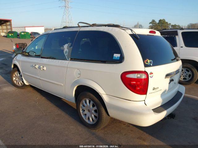 Chrysler Town & Country Lx Image 3