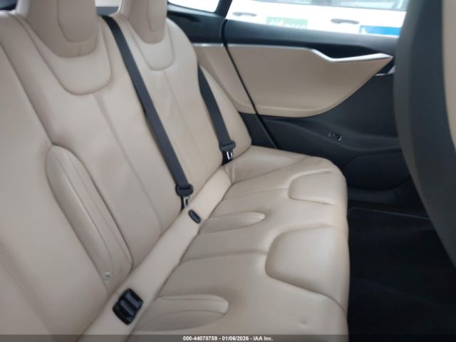 Tesla Model S Image 15