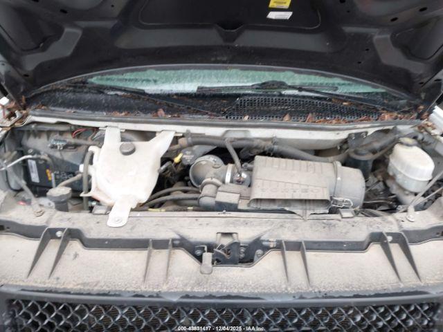 Chevrolet Express Work Van Image 6