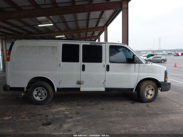 Chevrolet Express Work Van Image 11