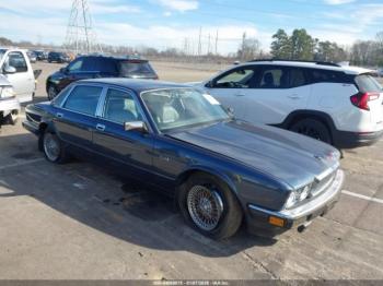  Salvage Jaguar Xj6