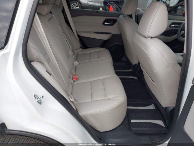 Nissan Rogue Sl Fwd Image 16